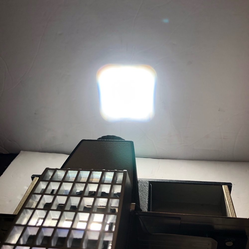 Vintage Slide Projector. Bell & Howell. - Picture 2 of 5